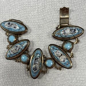 Vintage chunky gold tone bracelet